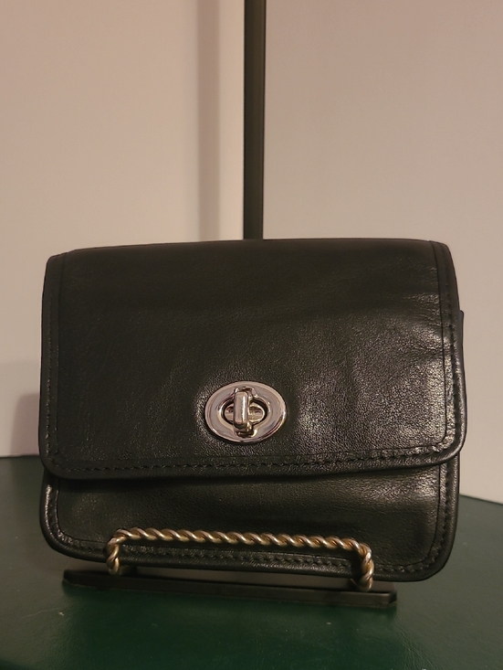 Coach Handbags - Coach Black Leather Crossbody Bag with Turn-Lock Closure Vintage